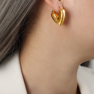  Heart Earring