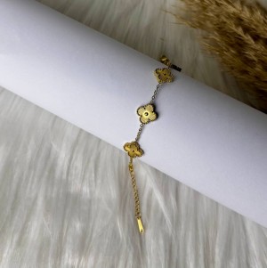 Golden Van Cleef Bracelet 