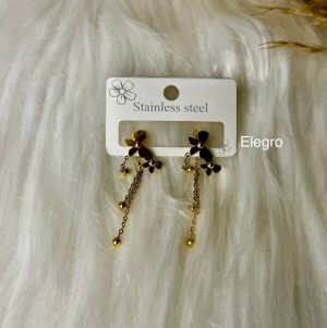 Earring 