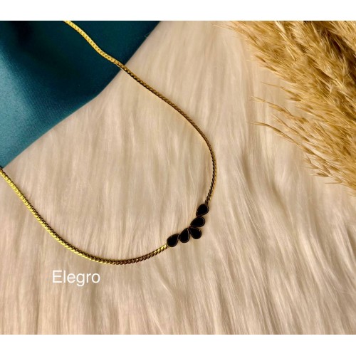  Black cloves Necklace 