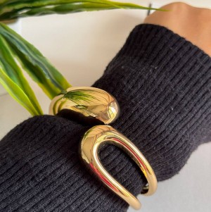 Elegro Flow Bangle
