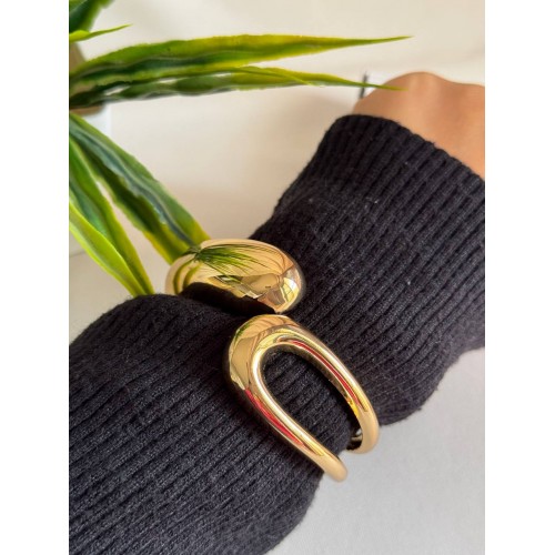 Elegro Flow Bangle
